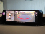 360&deg;ビューモニターを搭載しています。コーナーセンサーと合せてお使いいただくことで、安全、安心にお車の取り回しを行っていただけます。