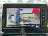 上から車を見下ろしたような画面が駐車をサポート、運転が苦手な方でも安心してお使い頂けます!!