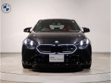☆BMWの代名詞とも言える【キドニーグリル】一目見ただけでBMW車であると認識できる確固たるアイコンとして存在感を放ちます☆