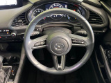 【純正革巻きステアリング】上質な革を使用することで、手にしっかり馴染みとても運転しやすいハンドルです♪