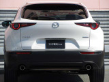 CX-30のエクステリアデザインは、明確なラインを使わず、面の動きのみで表現。アートとしての美しさと生命感を感じさせるデザインを創生しています