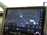 メーカー装着の14インチディスプレイオーディオを装備しております。
