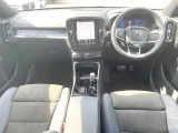 XC40 アルティメット B4 AWD ダークエディション 4WD 