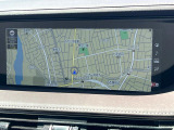 【メーカー純正ナビ】インテリアに溶け込むスタイリッシュな「専用設計」メーカーナビを装備♪視認性や操作性など基本性能にも優れ、より上質なカーライフをお楽しみいただけます。