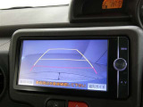 バックガイドモニターで、後方を確認しながら安心して駐車することができます。運転初心者も熟練者も必須の機能ですよ!
