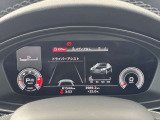 ●バーチャルコックピット『メーターパネル内に高解像度の液晶ディスプレイを配置。ドライバーは視線の移動を少なくすることができます。』