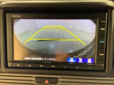 リアカメラ付で、後方をナビ画面で確認。車庫入れも安心です。もちろん、バックギアと連動しています。