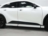 ドレスアップに効果があるモデリスタ製エアロパーツ装着車です。COOL!ですね♪