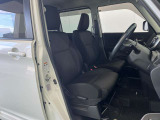 車を運転する際には運転席の存在は欠かせません。しっかりとチェックしたいポイントですね。