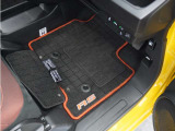 お立ち寄りいただく際は、事前にご連絡をお願いします。お目当てのお車が商談中や売約となることもございます。ご確認いただいてから、お立ち寄りください。