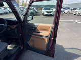 運転席ドア内張り