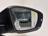 【障害物センサー】周囲の障害物を音で知らせるセンサー付きで駐車時の不安を軽減してくれます。
