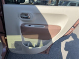 軽・車検の看板と電光掲示板が目印です!届出済 未使用車をお探しの方はこちらの看板を目印にお越しください。※似たような看板のお店がございますのでお間違えのないようご注意ください。