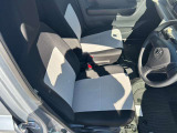 座り心地が良いシートなので長時間の運転でも快適にお過ごしいただけます。