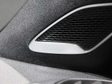 視野角の広い鮮明な画像で駐車をサポートしてくれる、パーキングアシストリアビューカメラがあるので、狭い場所での駐車も楽々!