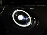 LEDテクノロジーにて放射される白色光の周波特性は太陽光に近く明るく輝きます