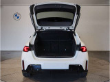 【トランクルーム】十分な容量を確保したトランクルーム。環境へ配慮したスペアタイヤ非搭載のBMW。その分、トランクスペースを有効活用できる様にしてあります。