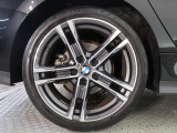 BMWならではの卓越した走りを支えるホイールと足回りです!