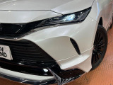 【シーケンシャルターンランプ付きLEDヘッドライト】人気の『流れるウィンカー』付きのLEDヘッドライトを装備♪高級感はもちろん、点灯時は存在感たっぷりで他車からも認識されやすく安心です。