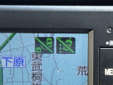 純正アクセサリー、「リアカメラdeあんしんプラス2」を搭載。後退駐車サポート、後退出庫サポート、後方死角サポートと車線キープサポートを行います
