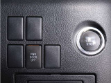 【スマートキー、プッシュスタート・クリアランスソナー】キーを取り出さなくても、鍵の開け閉め、エンジンの始動が可能になる便利な機能です!また前後センサーにより障害物を警告音で知らせてくれます。