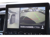 全周囲モニター付で、車庫入れも駐車もラクラクです。