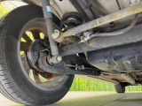 お車を安心してお乗りいただく為には、足回りの定期点検が欠かせません。サービスサポート(有償保証)では無料点検もご提供しており、安心のカーライフをお過ごしいただけるサポート体制が整っています。