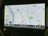 現在地周辺の道路や施設を画面上で確認でき、目的地までのルート確認に役立つナビゲーション画面です。表示を見ながら行き先を検討できるので、初めての場所へ向かう際にも便利にお使いいただけます。