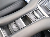 自社で車検を行う事が出来る検査ラインも完備しており、リバーサイド内で車検と法定点検・整備が完結します。