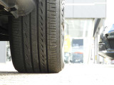 ■右前タイヤ状態 タイヤにつきましては納車前整備の際に弊社判断にて新品交換する場合がございます。