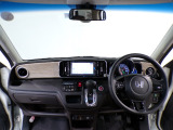 ★内外装クリーニング済み★大変ご好評いただいております!車内清掃、エンジンルーム洗浄、ボディ磨きを全車実施済みです♪