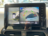 【アラウンドビューモニター】ー空から見下ろしているかのような映像で駐車をアシスト!これでバック駐車も安心ですね♪♪