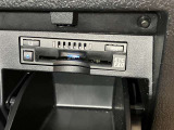 ETC付きです。高速道路料金所での小銭の出し入れや雨天時における窓の開け閉めなどの煩わしさが解消できます。料金所の通過もスムーズで快適ですよ。