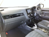見通しのよいすっきりとした視界で、誰でも運転しやすいです。運転のしやすさは疲れにくさにも繋がりますよ♪