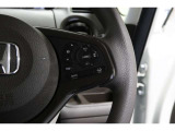 Hondaセンシングの機能のひとつ、アダプティブクルーズコントロール付!アクセルから足を離しても設定したスピードと前車との車間を保ち走行してくれます!車線維持もアシスト☆高速道路で疲労軽減ですね☆