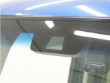 ◆Honda SENSING◆ カメラ等装置で精度の高い検知能力を発揮、安全運転を支援します。ステアリング上のコントローラーに注目!
