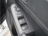 ◆パワーウィンドウスイッチ◆運転席から全席の窓の開閉操作を行うことが出来いつでも換気ができます!