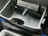 とても使いやすい位置にドリンクホルダーを設置しております!