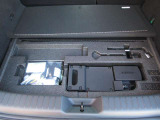 パンク修理キットや車載工具もこちらにございます。