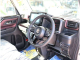 もちろん、自動車保険のお取り扱いも御座います。保険専任のスタッフも在籍しておりますのでお気軽にご相談下さい。