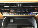 エアコンはオートエアコンです☆快適な空間で運転していただけます☆