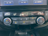 オートエアコン◆冷房・暖房の切り替え、吹き出し口、風量、内気循環/外気循環の導入の切り替えを自動で調節して、車内を設定した温度に保ってくれます!