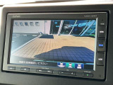 バックカメラ♪運転席から死角となりやすい部分も見えやすく車庫入れの苦手な方にも安心して駐車できます☆