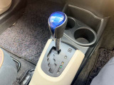 気になるお車がありましたら右の電話番号から直接お店にお問い合わせください。支払方法から車両情報、状態までなんでもご説明させて頂きます。スタッフ一同ご連絡お待ちしております。