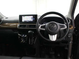 運転席廻りです。