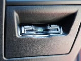 ETC車載器搭載です。スマートICも増えてきており、必須装備といって良い便利装備です。