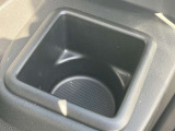 ドリンクホルダー装備☆運転席右側についていますのでドリンクも取り出しやすい☆