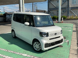 お車の印象を決めるヘッドライト!細かなデザインにもご注目ください♪