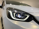 LEDヘッドライトで夜道も安心!