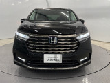 重厚感のあるフロントグリルは高級感を醸し出してくれます。是非一度現車をご覧ください!